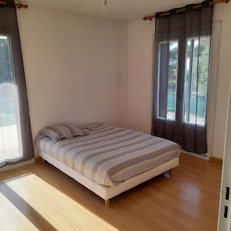 Bel 15 Min De La Перпиньан